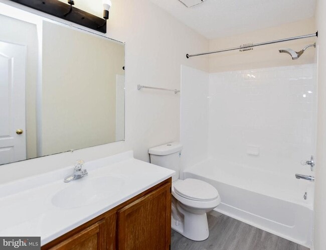 Building Photo - 5908 Grenfell Loop