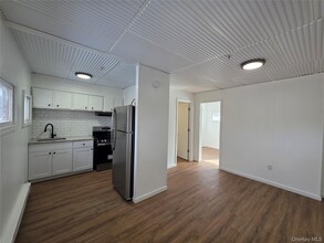 Building Photo - 1265 US-6