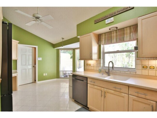 Building Photo - 4700 Tivoli Ave
