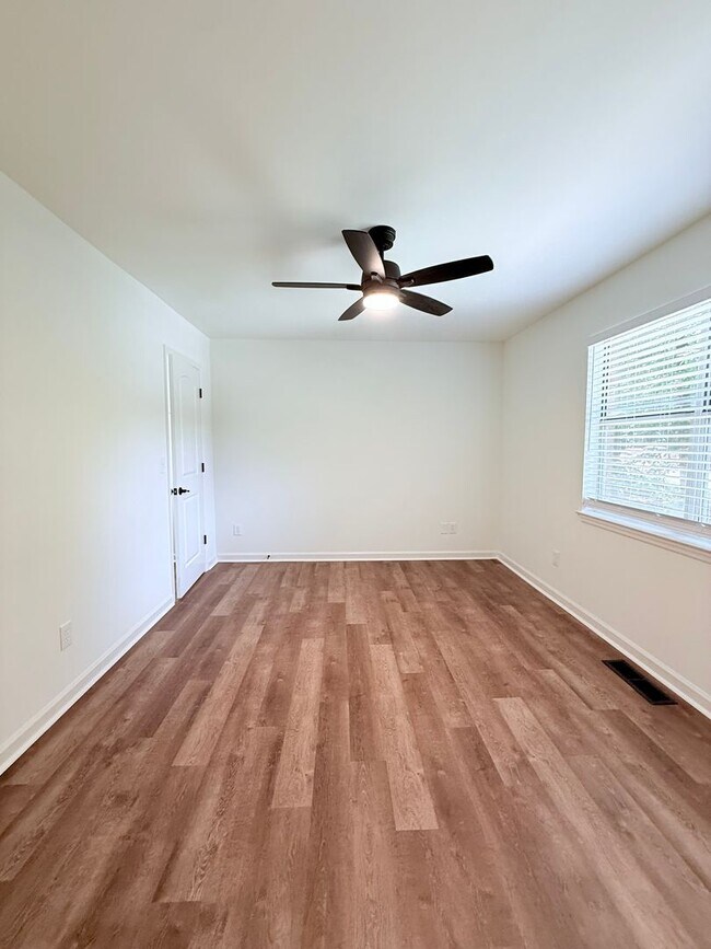 Building Photo - 4030 Hidden Hollow Terrace