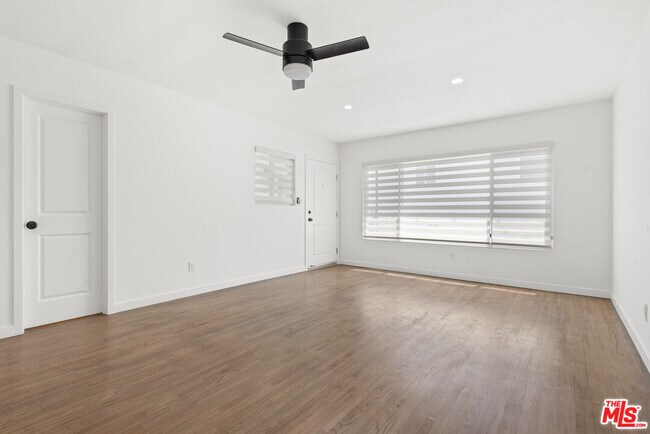 Building Photo - 25226 Loytan St