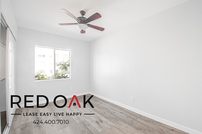 Building Photo - 5442 Virginia Ave