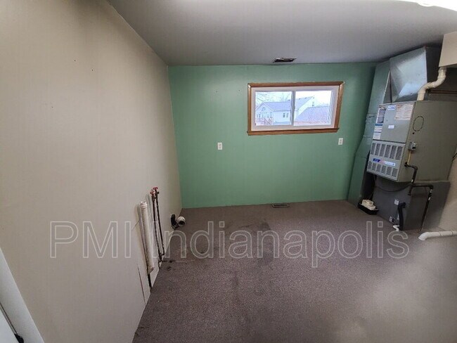 Building Photo - 1902 Rosemont Ave