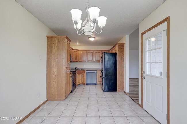 Building Photo - 4231 W 28th St