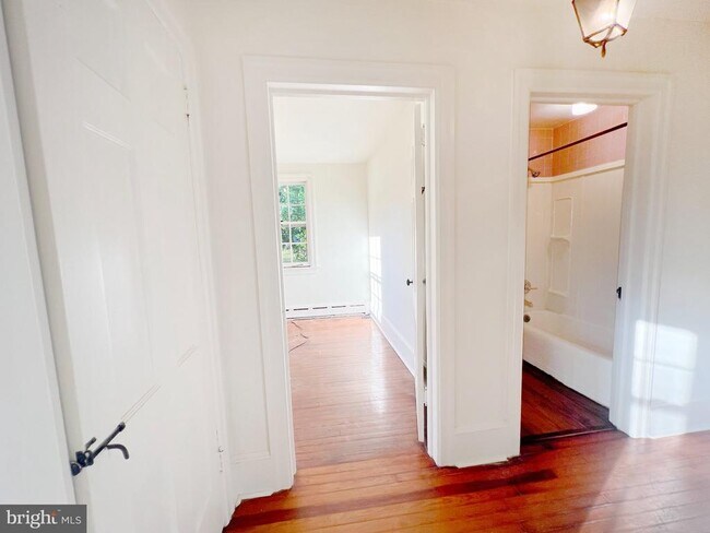 Building Photo - 51 Elfman Dr