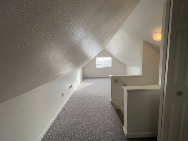 Building Photo - Yorktown School District