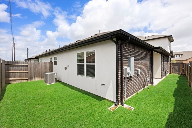 Building Photo - 2752 Sunny Briar Dr