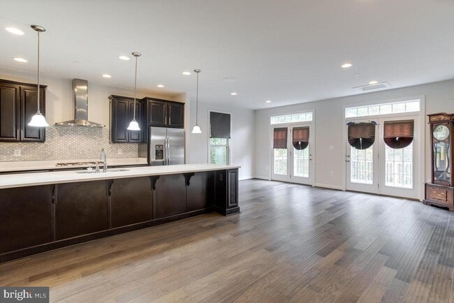 Building Photo - 2740 Prospect Hill Dr