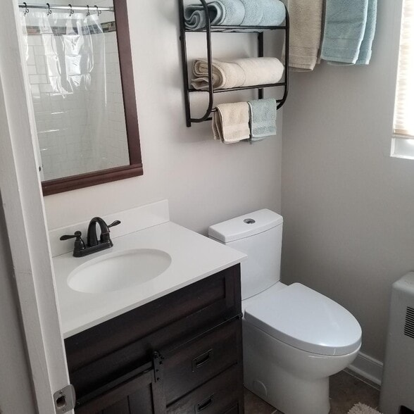 Updated bathroom - 1301 Chillum Rd