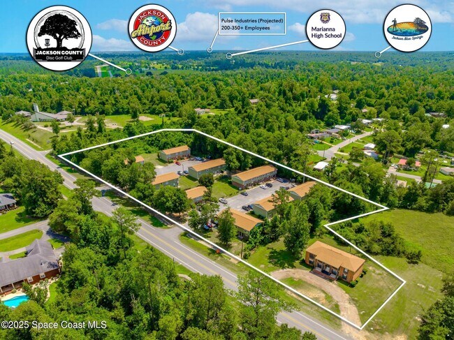 Building Photo - 4443 Dorothy Dr