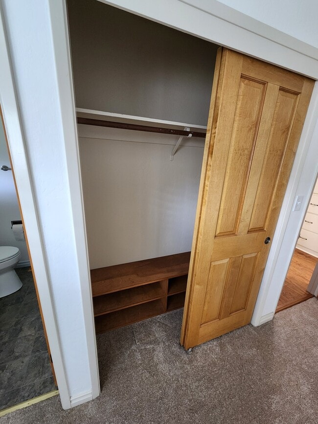 Building Photo - 1231 Padre Dr