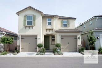 Building Photo - Beautiful 3 Bedroom 2.75 Bath Home in Harlan Ranch!
