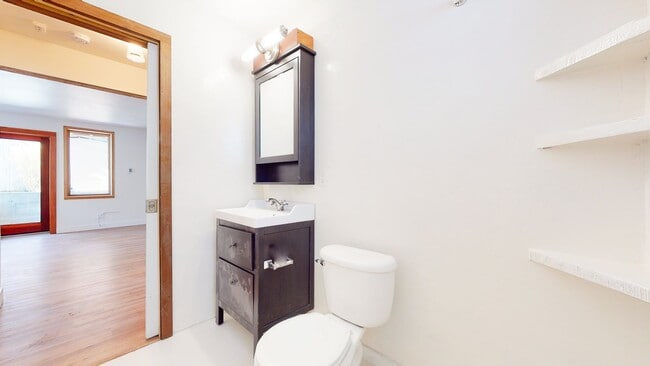 Building Photo - Beautiful Berkeley Unit!