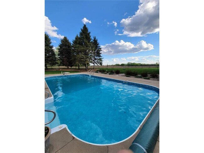 Building Photo - 6111 Kalen Dr