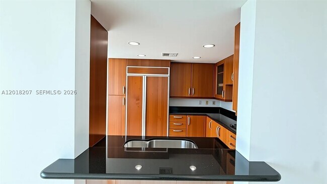 Building Photo - 19400 Turnberry Way