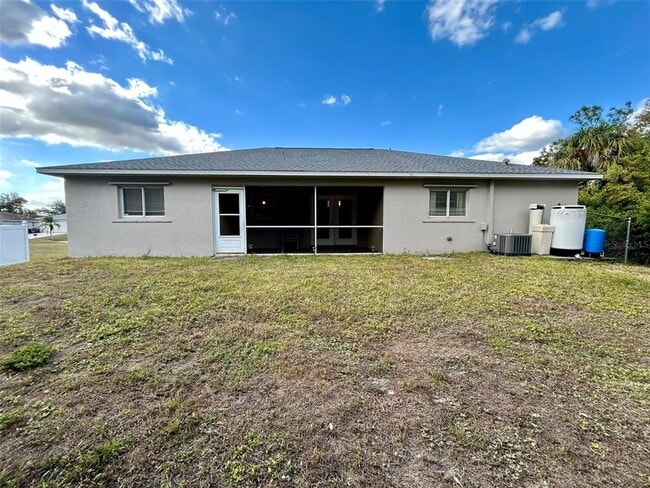 Building Photo - 2348 Cincinnati St