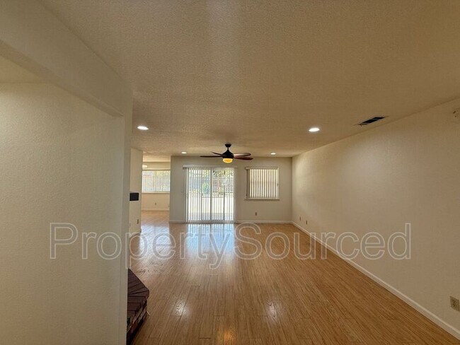 Building Photo - 1444 Snead Ct