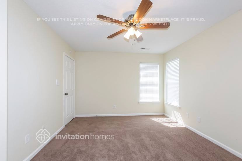 Building Photo - 5807 Bridgeway Dr
