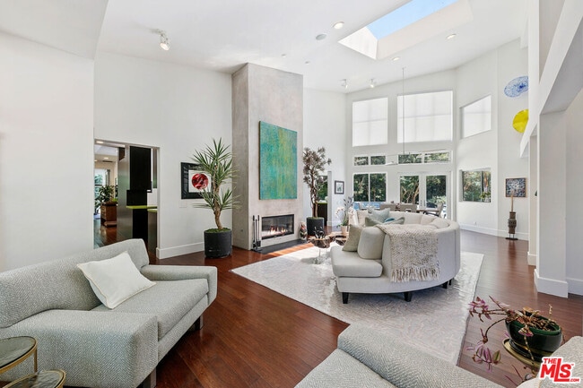 Building Photo - 6314 Sycamore Meadows Dr