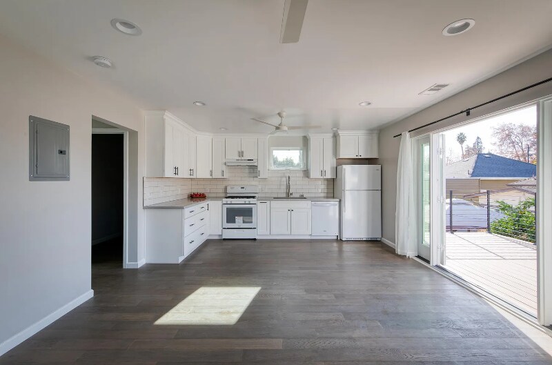 Building Photo - 978 Delmas Ave