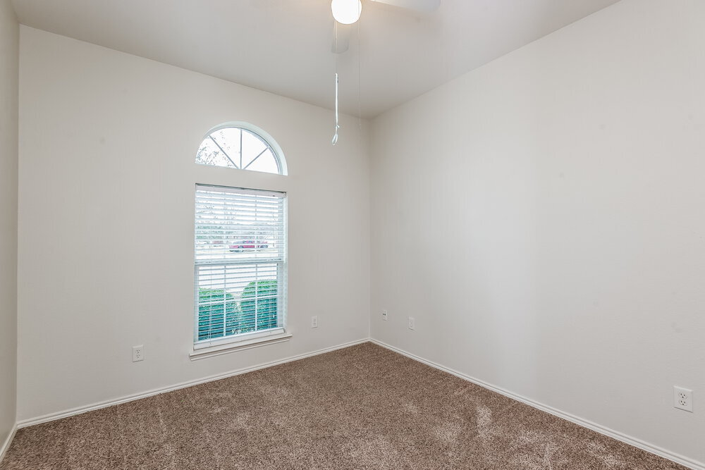 Building Photo - 1101 Marcia Ln