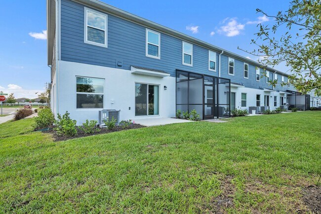 Building Photo - Lake Nona Townhome