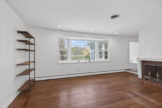 Building Photo - 513 Chesopeian Trail