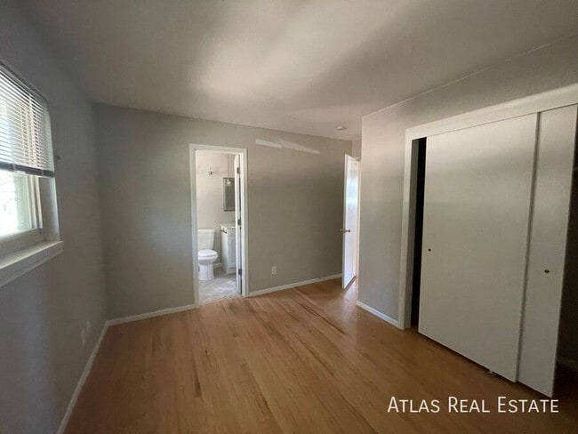 Building Photo - 4502 Moffat Ln