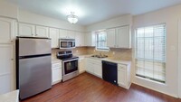 Building Photo - Charming 2/2.5 Condo at Canterbury Near Ba...