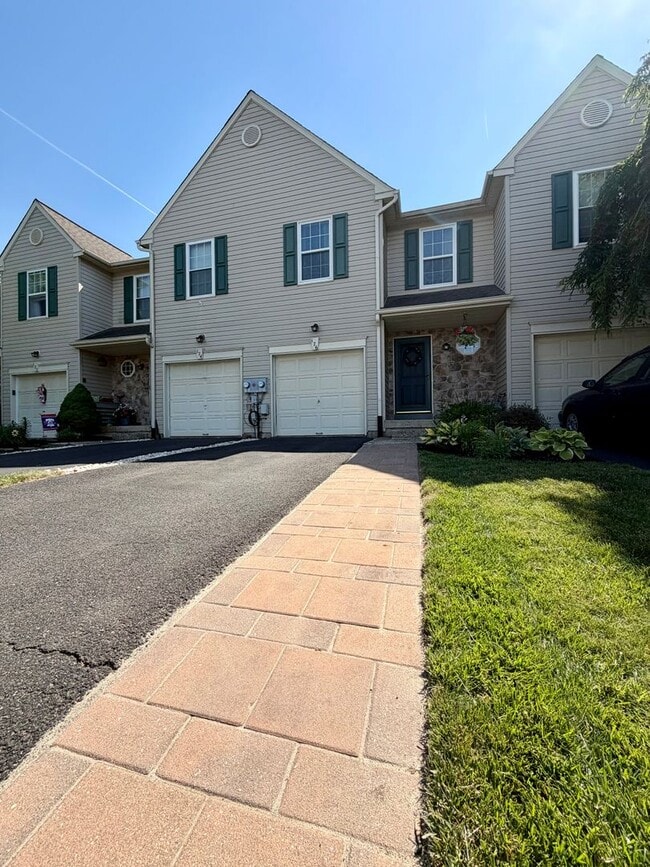 Building Photo - Stunning 3-Bedroom/2-Bathroom Townhouse in Perkasie! Available Mid July!