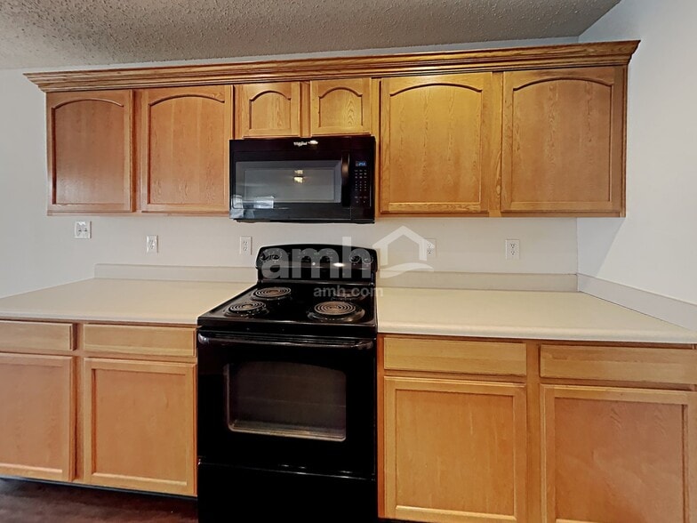 Building Photo - 19446 Prairie Crossing Dr