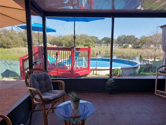 Building Photo - 307 S Oakland Ave