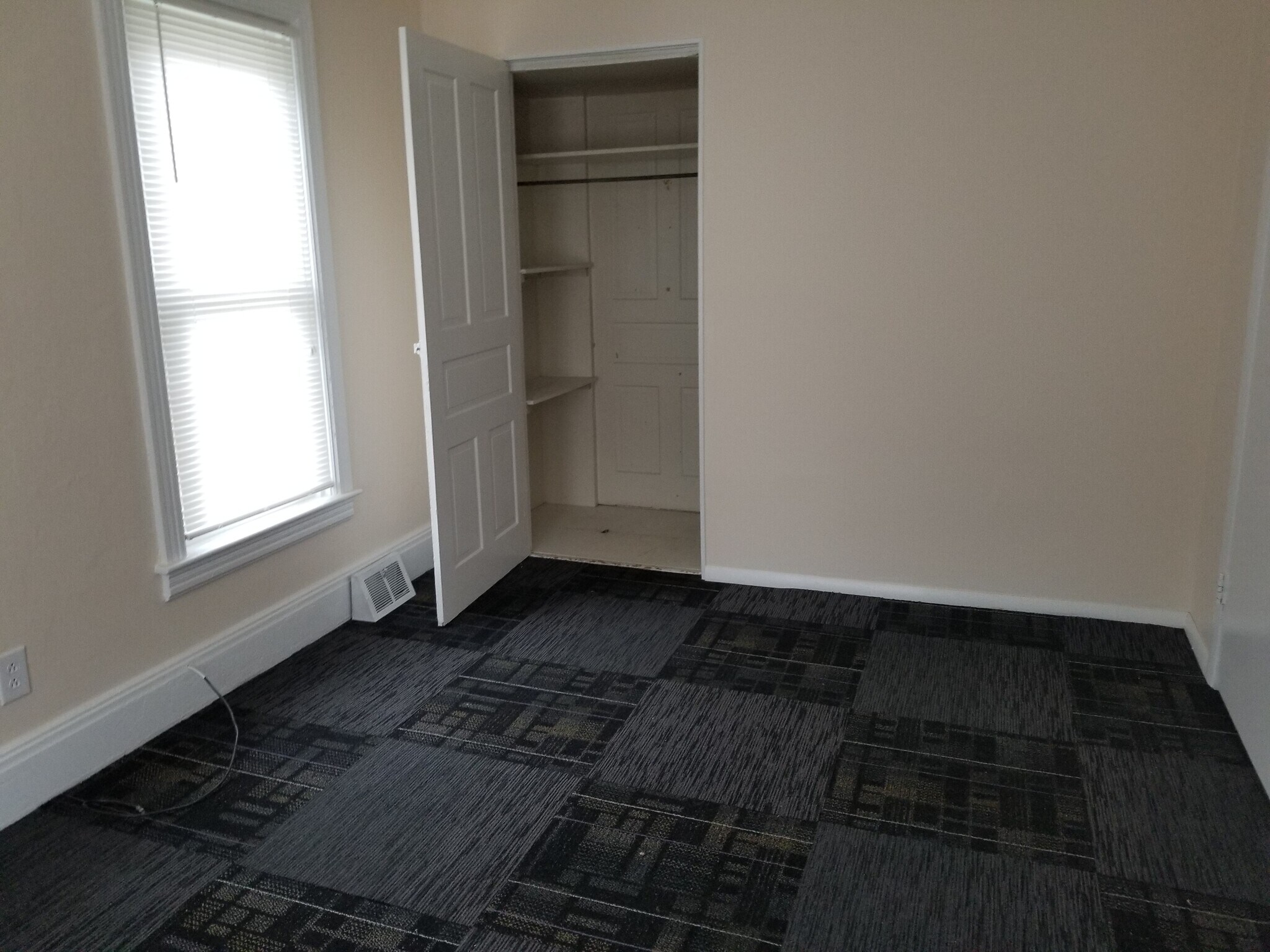 bedroom 2 - 205 Jobes St