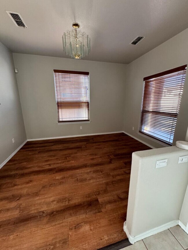 Building Photo - 10459 Chandler Dr NW