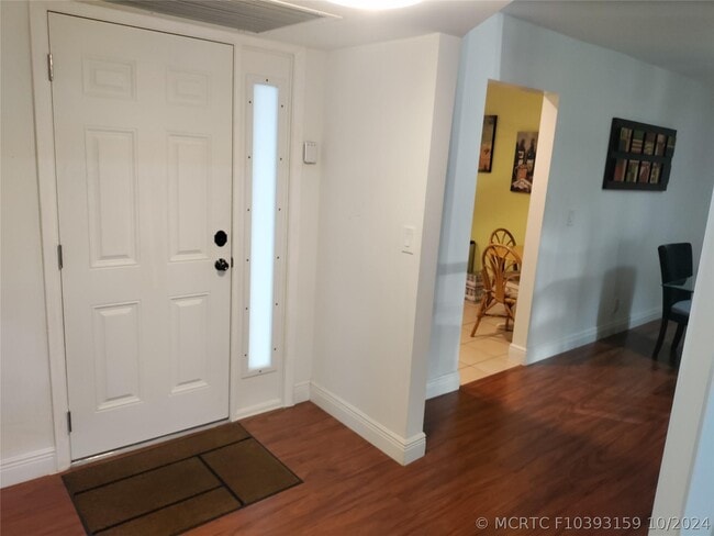 Building Photo - 2852 Carambola Cir S