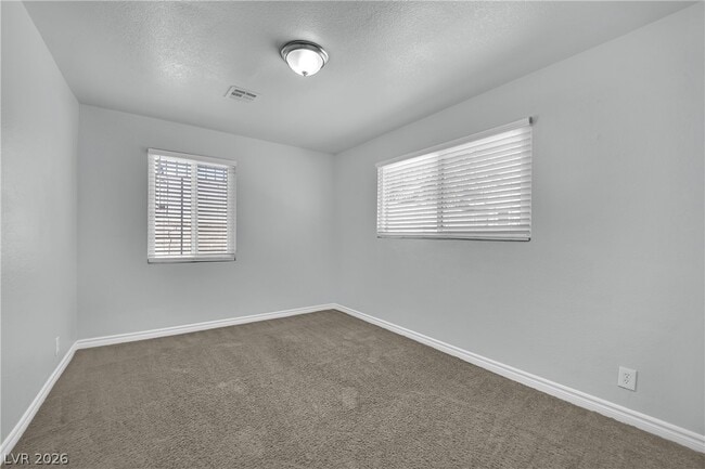 Building Photo - 2221 Santa Clara Dr