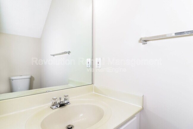 Building Photo - 2614 Regent Walk Dr