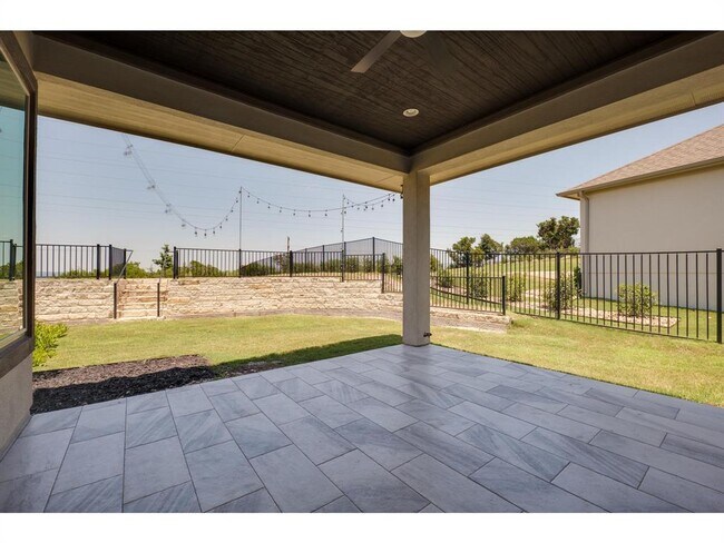 Building Photo - 523 Baldovino Skyway