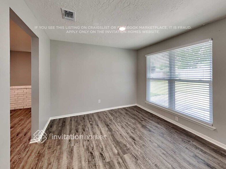 Building Photo - 209 Greenshire Dr