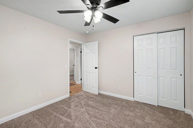 Building Photo - 2569 Richmar Dr