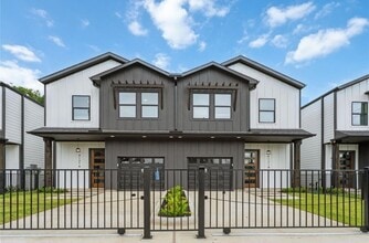 Building Photo - 4121 Shelby Cir