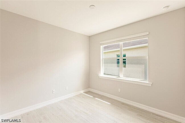 Building Photo - 536 Polihale Wy