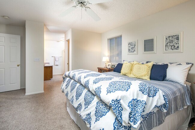 Building Photo - Spacious and Serene Home with Ideal Location near Parks, Trails, and Schools!