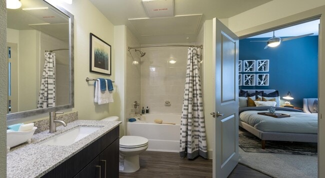 Building Photo - 1-Bed | Montrose Meets Museum District Liv...