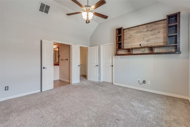 Building Photo - 4646 Rhett Ln