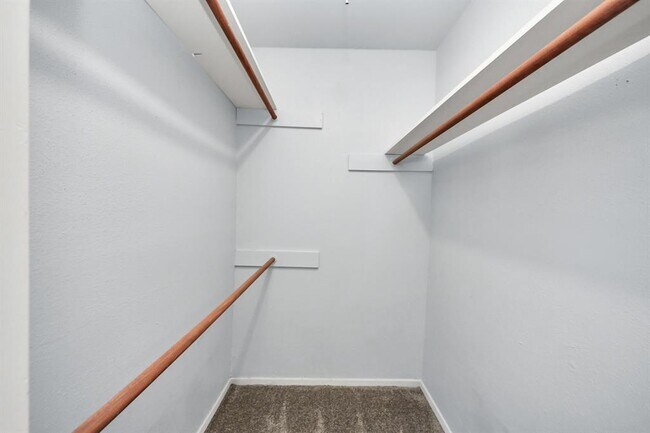 Building Photo - 22407 Millgate Dr