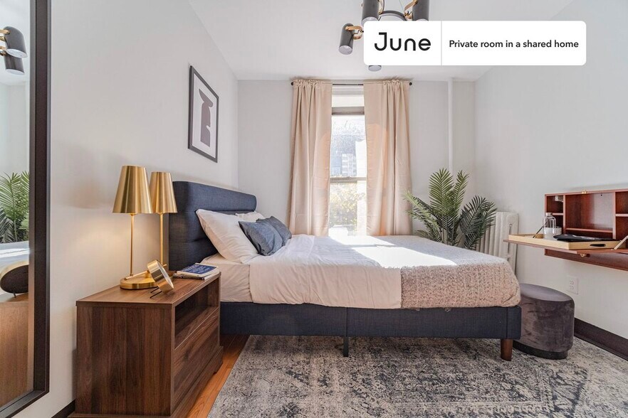 Primary Photo - Private bedroom in 4 bed/1 bath Home