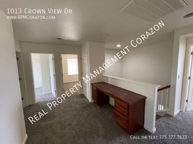 Building Photo - 1013 Crown View Dr