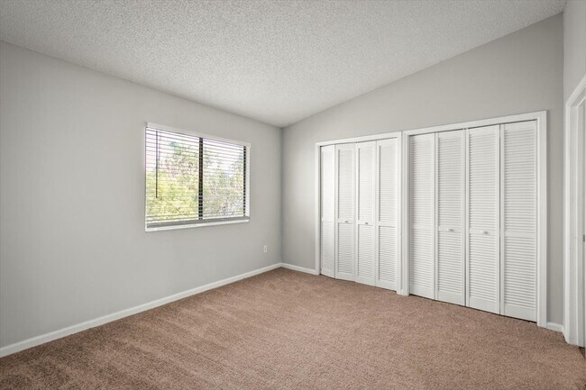 Building Photo - 8300 Plaza Gate Ln