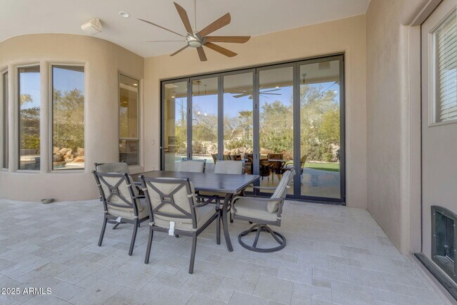 Building Photo - 6938 E Lomas Verdes Dr